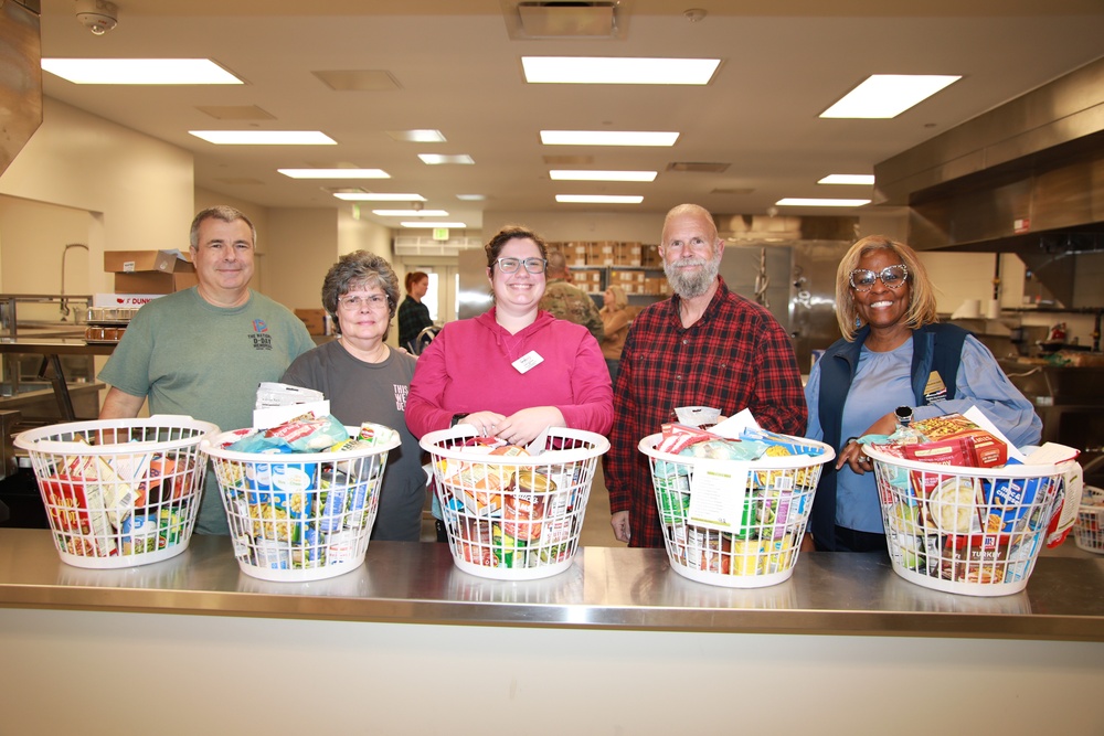 Freedom Food Pantry Team (1 of 3)