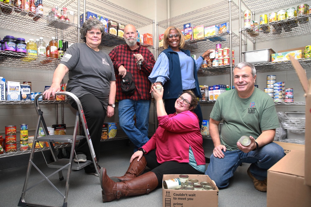 Freedom Food Pantry Team (3 of 3)