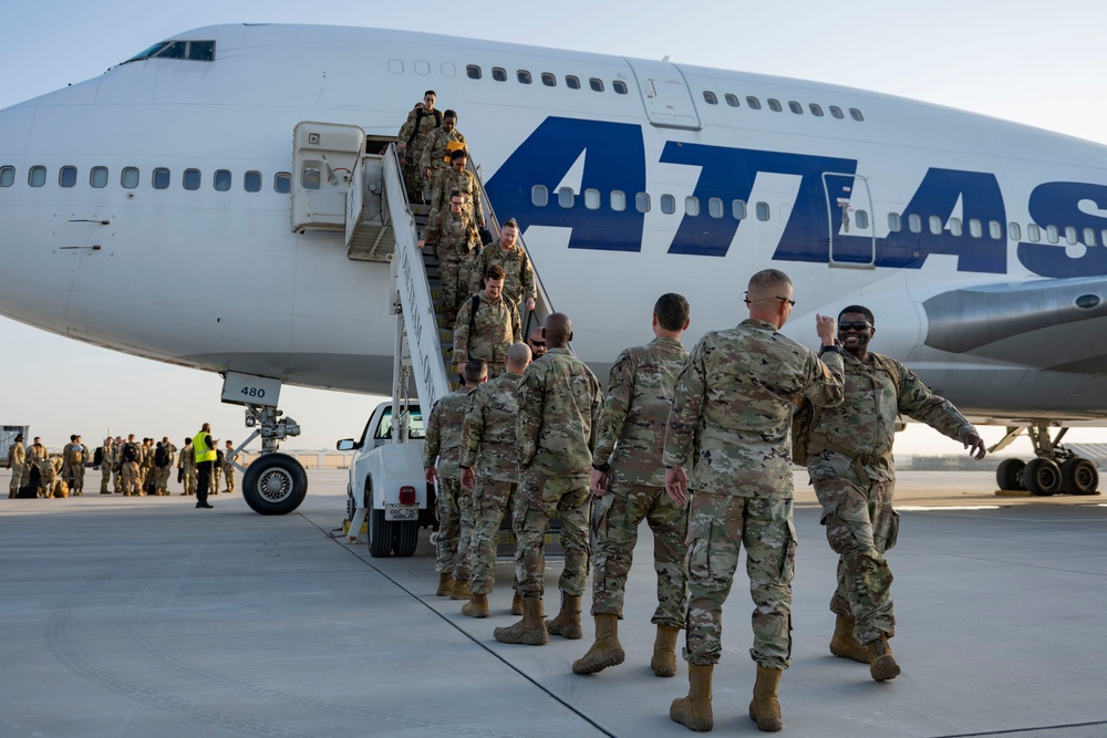 380th AEW welcomes deployers