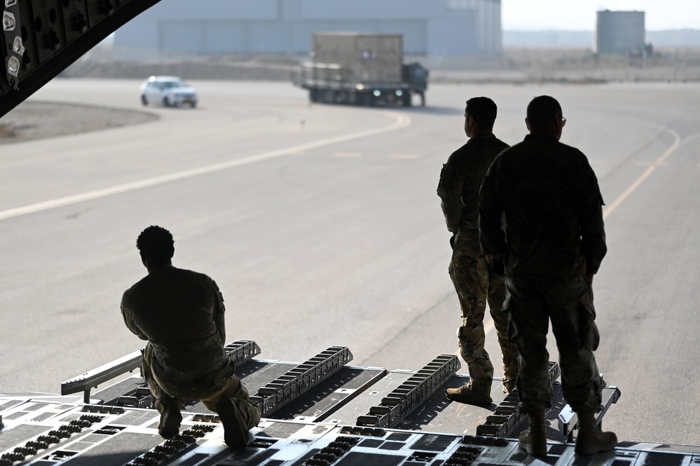 U.S. Air Force C-17s conduct Joint Airlift Operations in the U.S. Central Command AOR