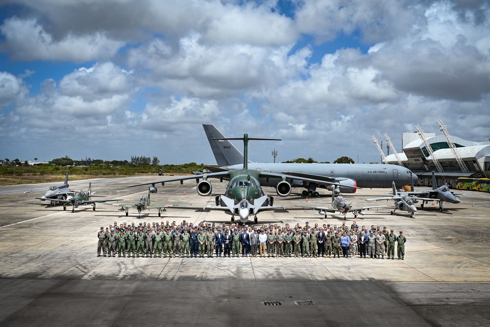 AFSOUTH Commander visits Brazil