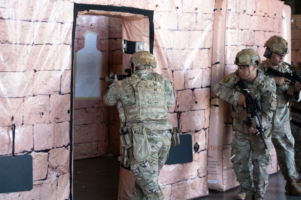 156th CRG/SOS capabilities exchange with 7th Special Forces Group