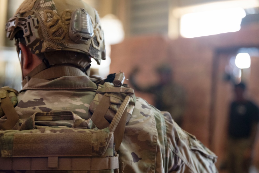 156th CRG/SOS capabilities exchange with 7th Special Forces Group