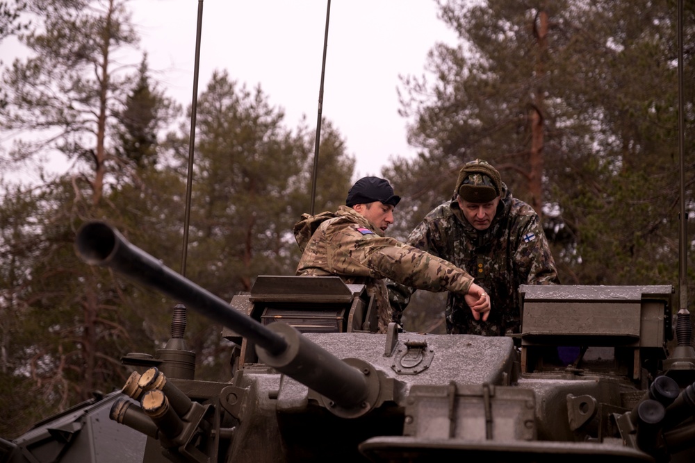 SMs from across NATO display collective combat power during artillery vehicle exhibit