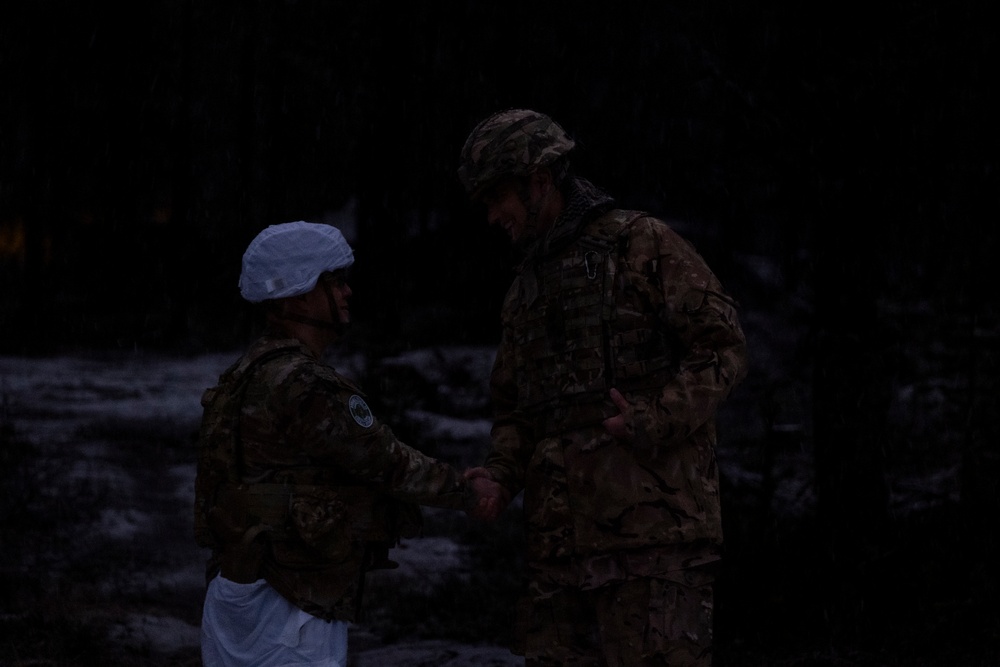 HQ ARRC JFIB Chief visits 41st FAB Command Post during DF25