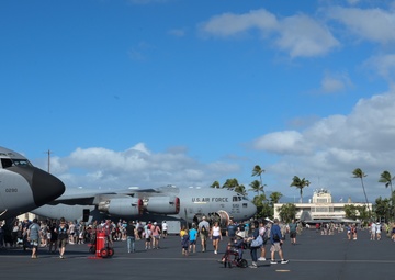 Team Hickam hosts Wings of Aloha Open House
