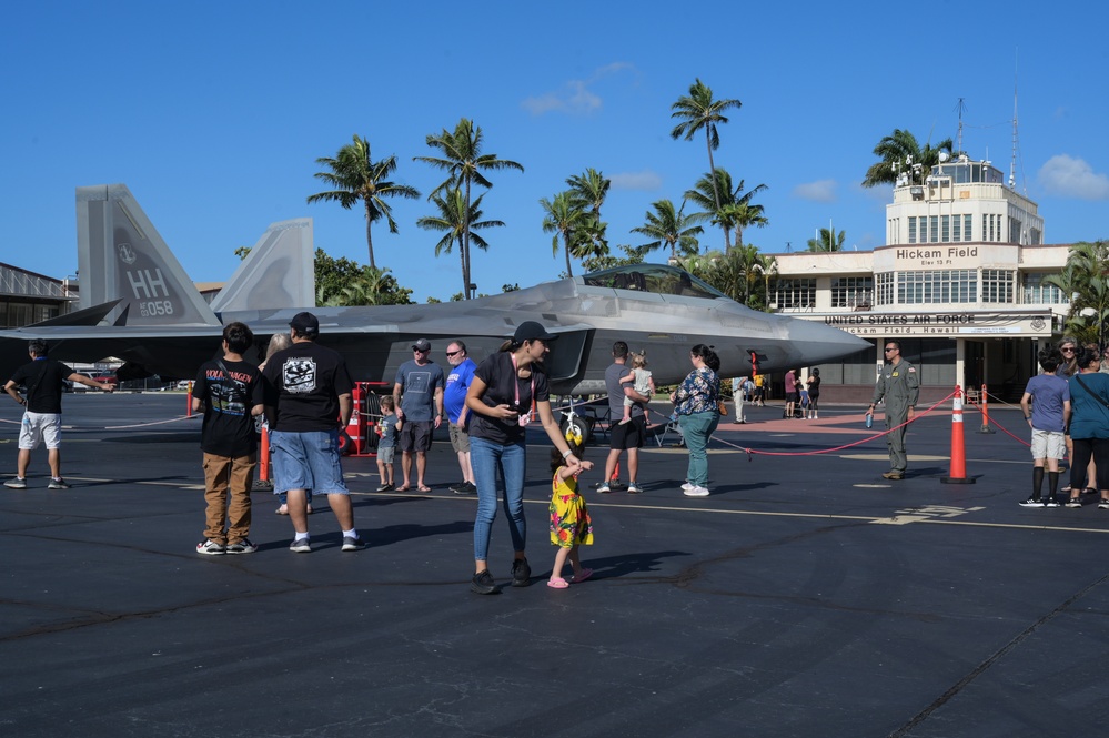 Team Hickam hosts Wings of Aloha Open House