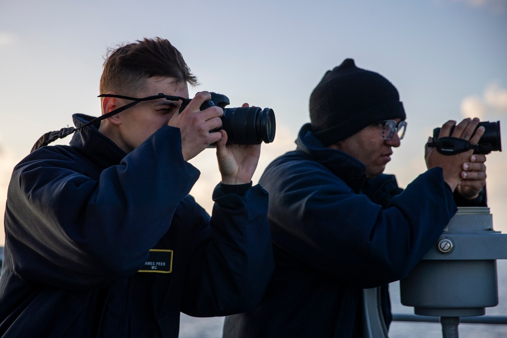 Sailors conduct a RAS