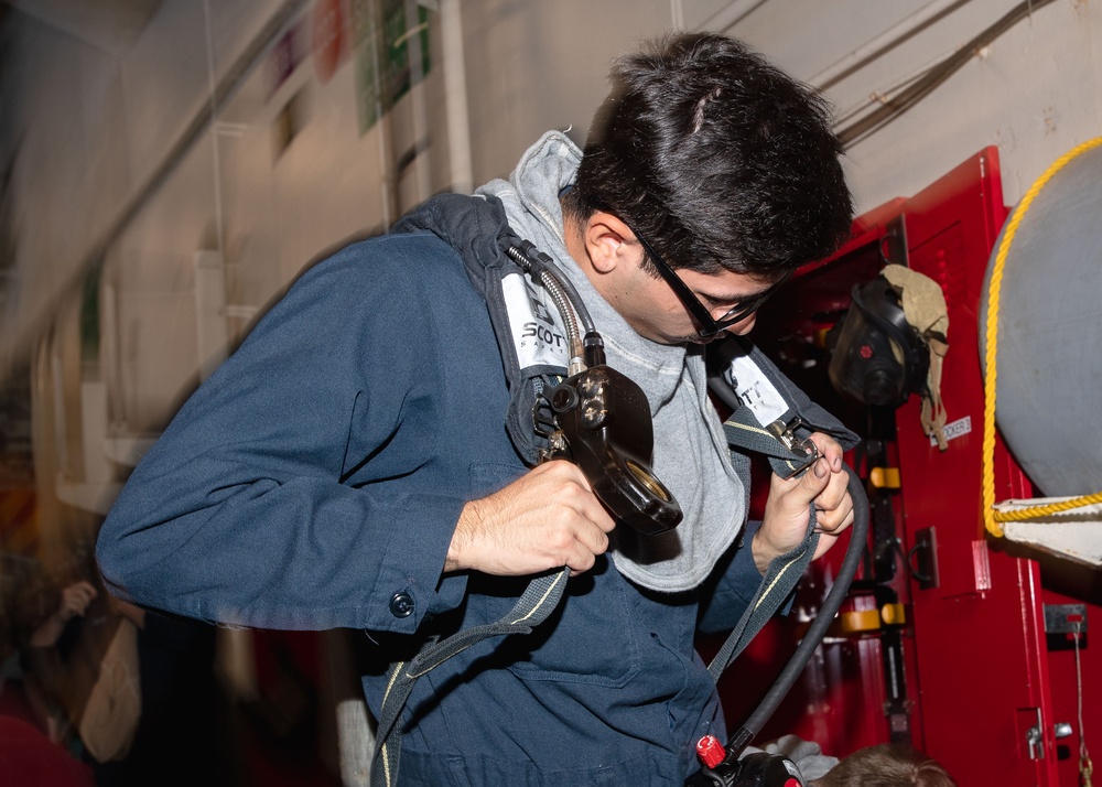 USS George Washington prepares for in-port emergency team certification