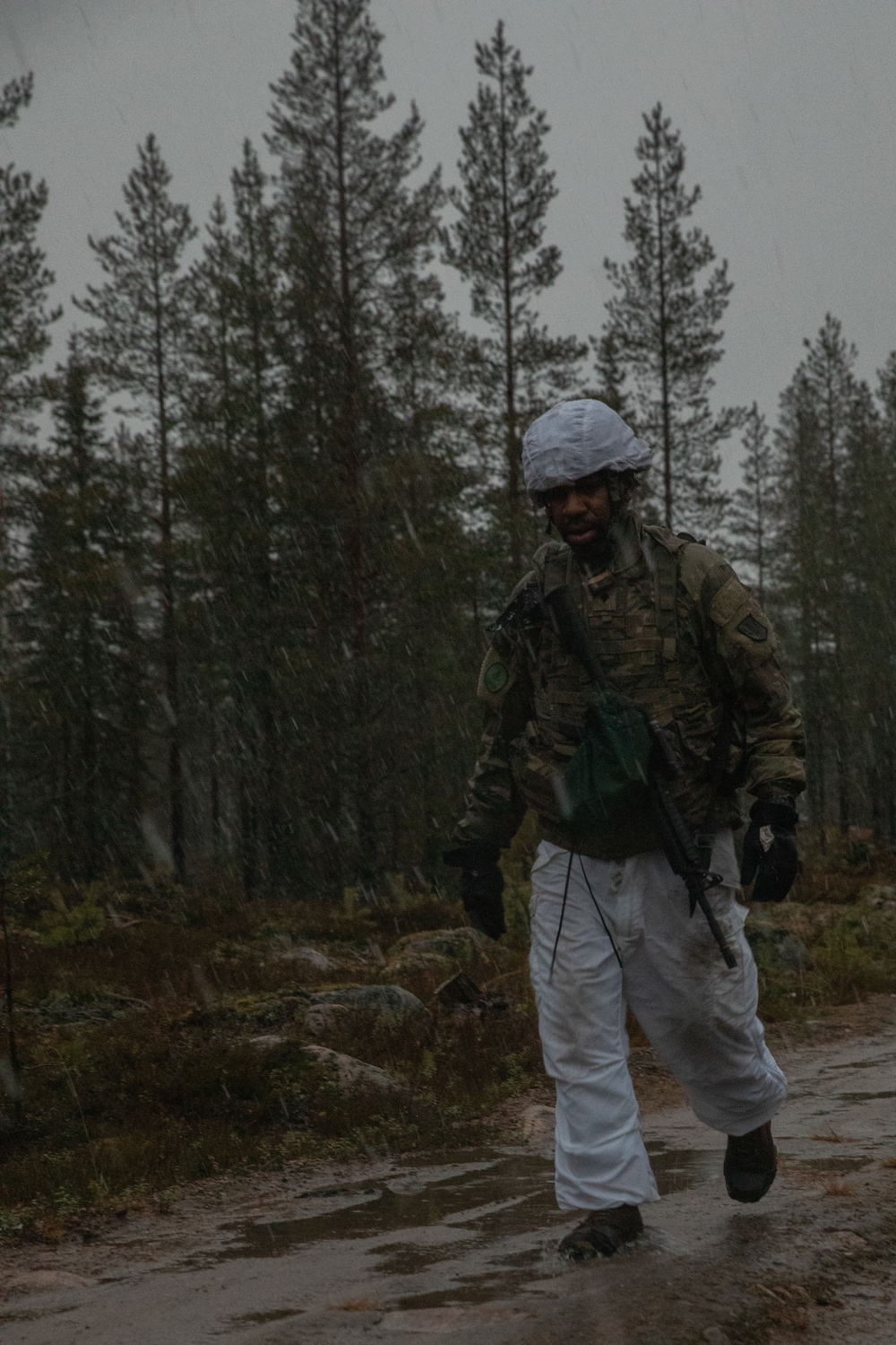 41st FAB Target Acquisitions Platoon Conducts Reconnaissance