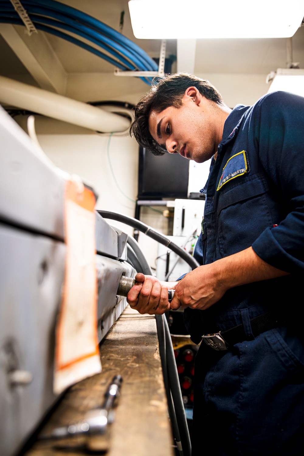 USS George Washington Sailors maintain aircraft