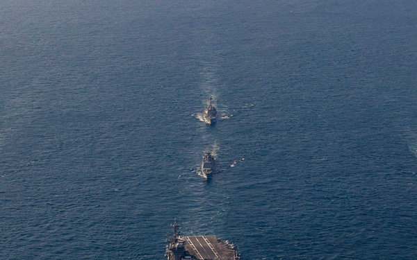 USS George Washington steams in formation with JMSDF, ROK-N during Freedom Edge 2024