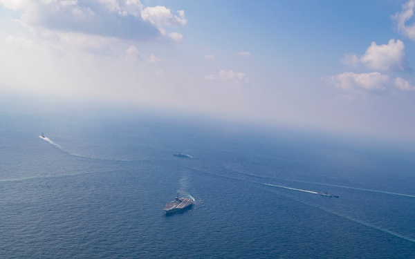 USS George Washington steams in formation with JMSDF, ROK-N during Freedom Edge 2024