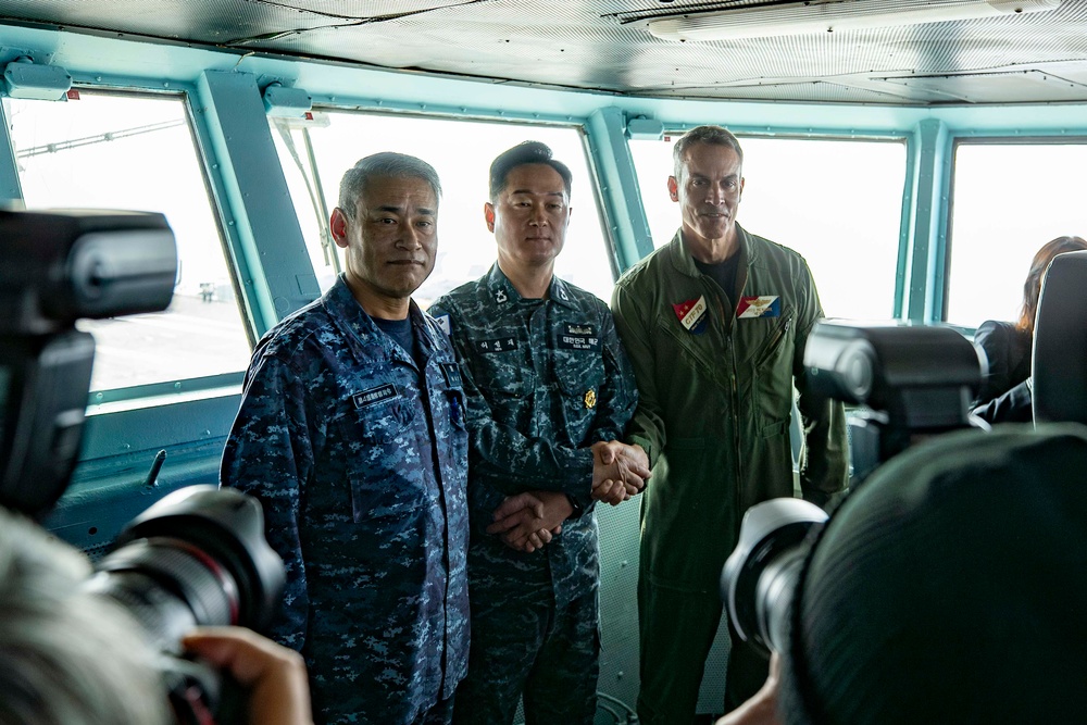 U.S. Ambassador to Japan and C7F embark aboard USS George Washington during Freedom Edge 2024