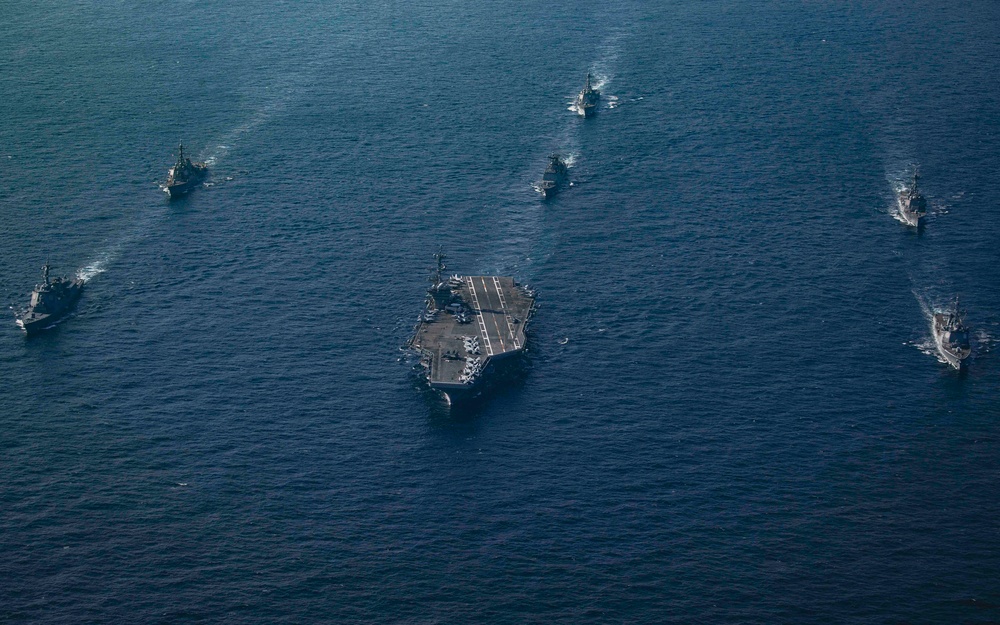 USS George Washington steams in formation with JMSDF, ROK-N during Freedom Edge 2024