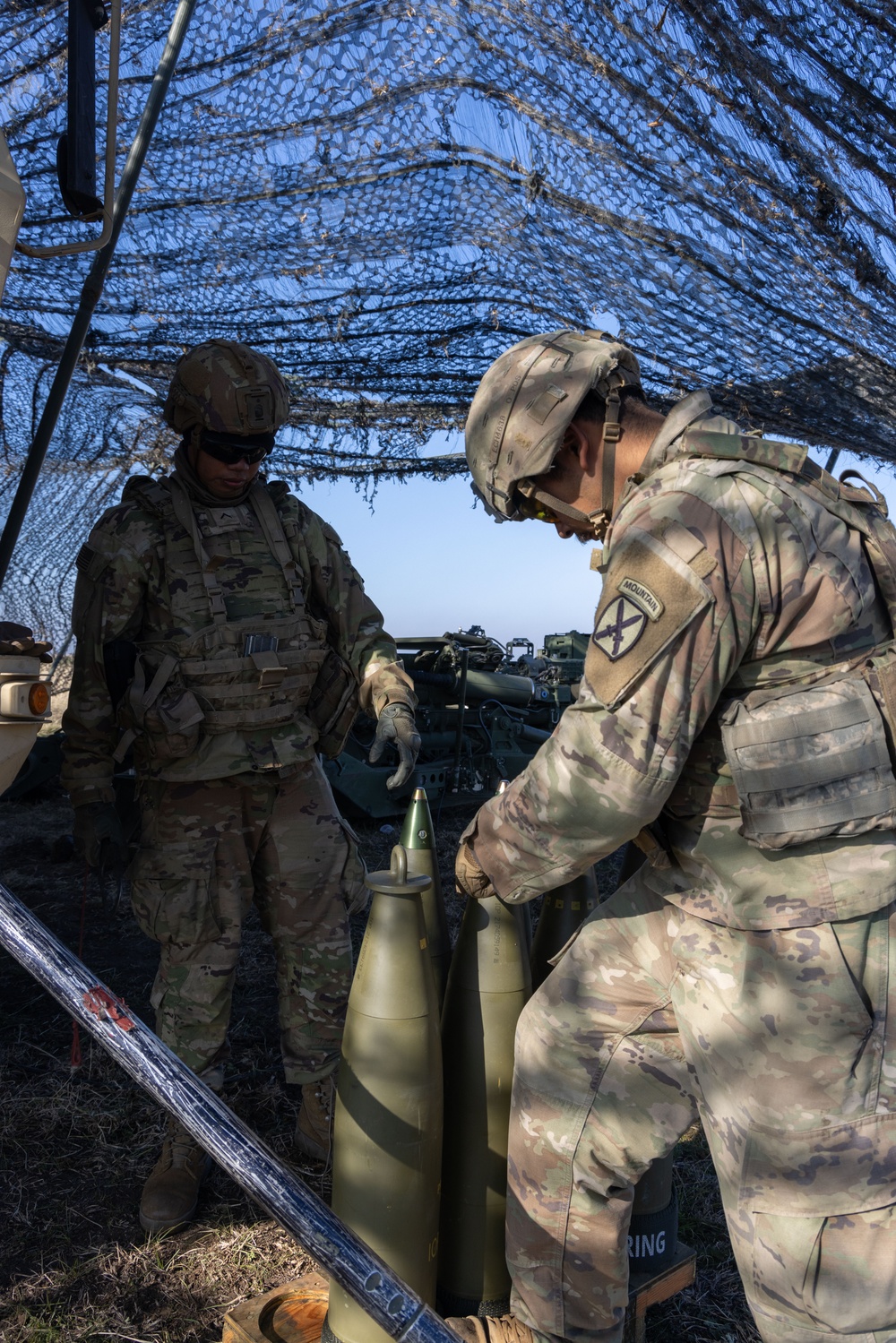 Dynamic Front 25 - U.S. and Romanian soldiers begin live fire training