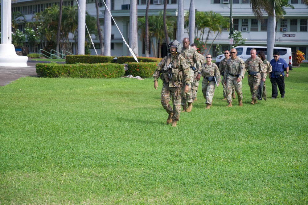 DCG Visits USAG Hawai'i