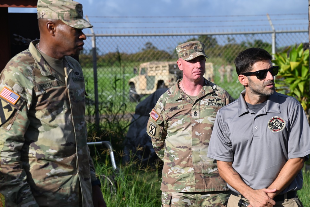 DCG Visits USAG Hawai'i