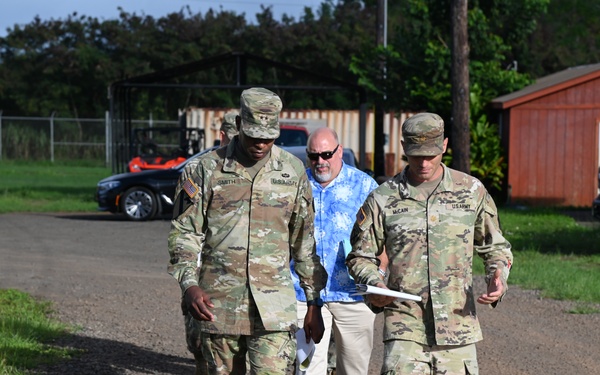 DCG Visits USAG Hawai'i