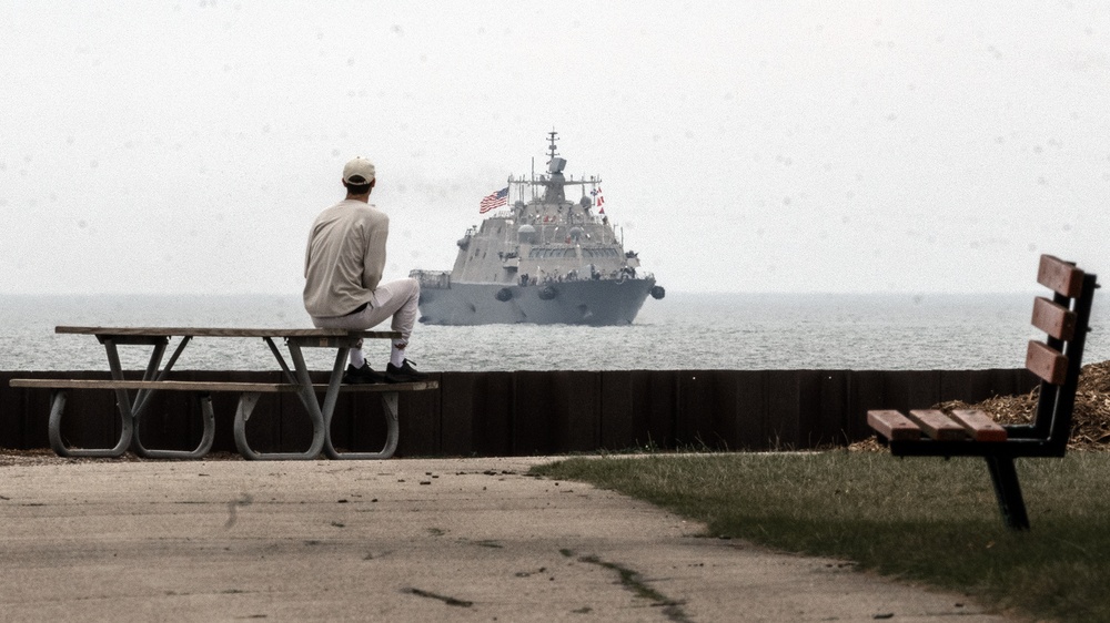 USS Beloit Arrives in Milwaukee for Commissioning