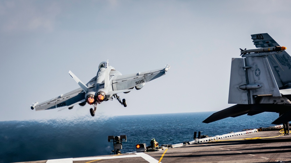 USS George Washington steams in formation with JMSDF, ROK-N during Freedom Edge 2024