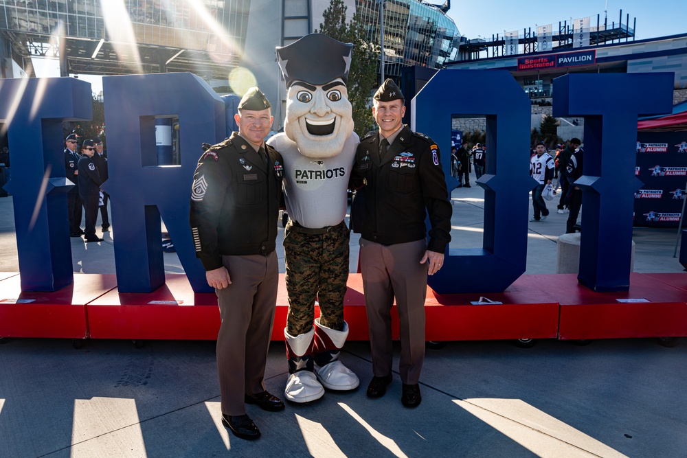 10th Mountain Division participates in NFL Salute to Service