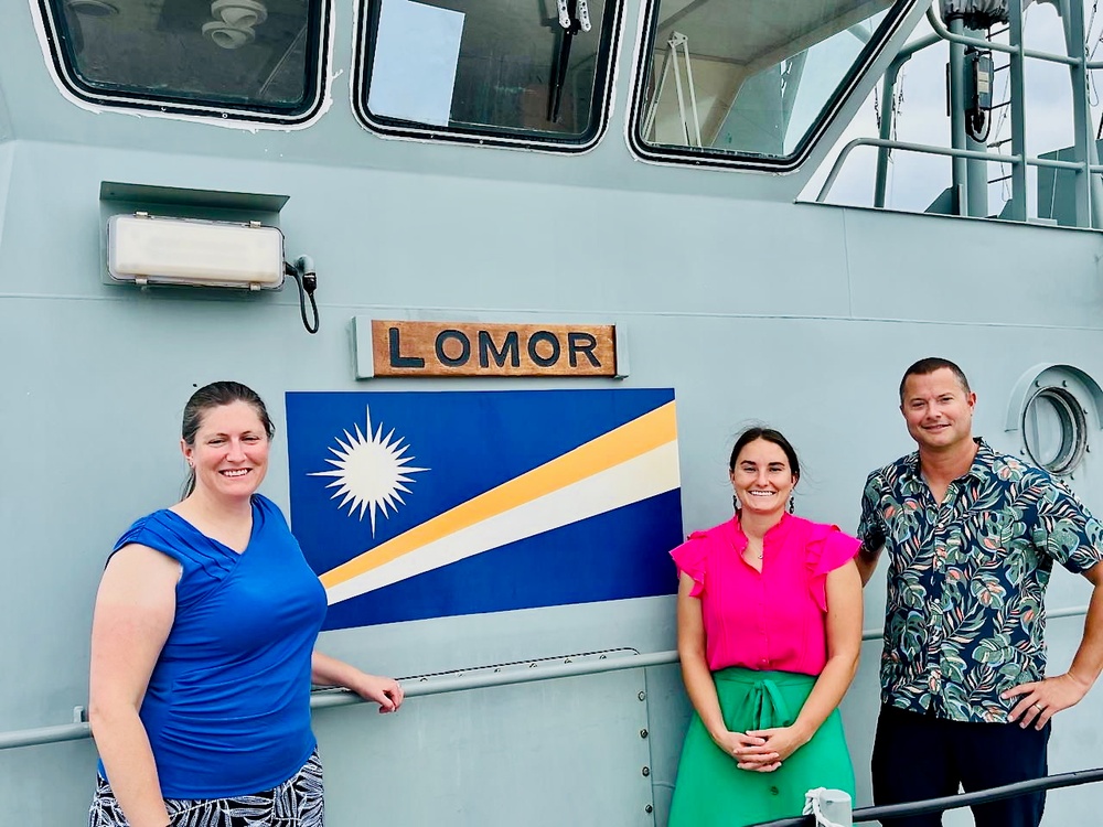 U.S. Coast Guard visits RMIS Lomor in Majuro