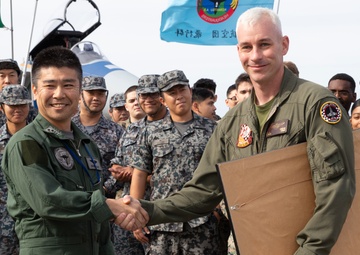 KS 25 | U.S. Marines, JASDF exchange end of exercise gifts