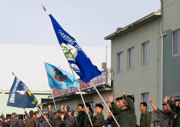 KS 25 | U.S. Marines, JASDF exchange end of exercise gifts