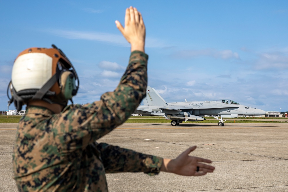 KS 25 | VMFA-312 arrives at Komatsu Air Base for Keen Sword 25