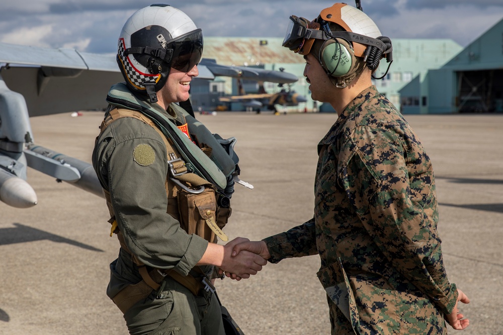 KS 25 | VMFA-312 arrives at Komatsu Air Base for Keen Sword 25