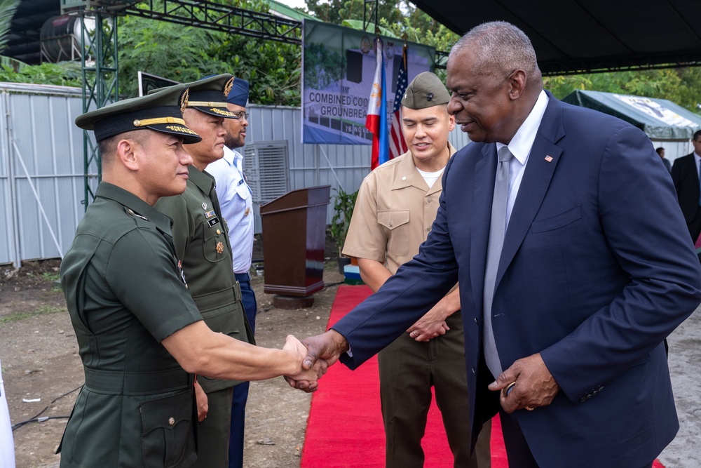 Secretary Austin meets with U.S., Philippine Service Members