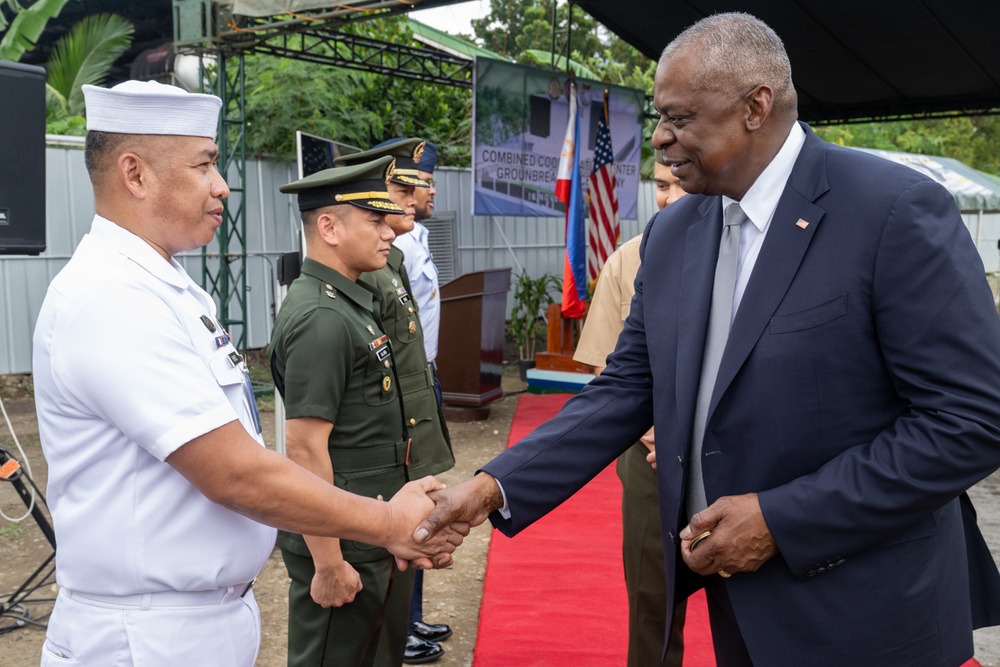 Secretary Austin meets with U.S., Philippine Service Members