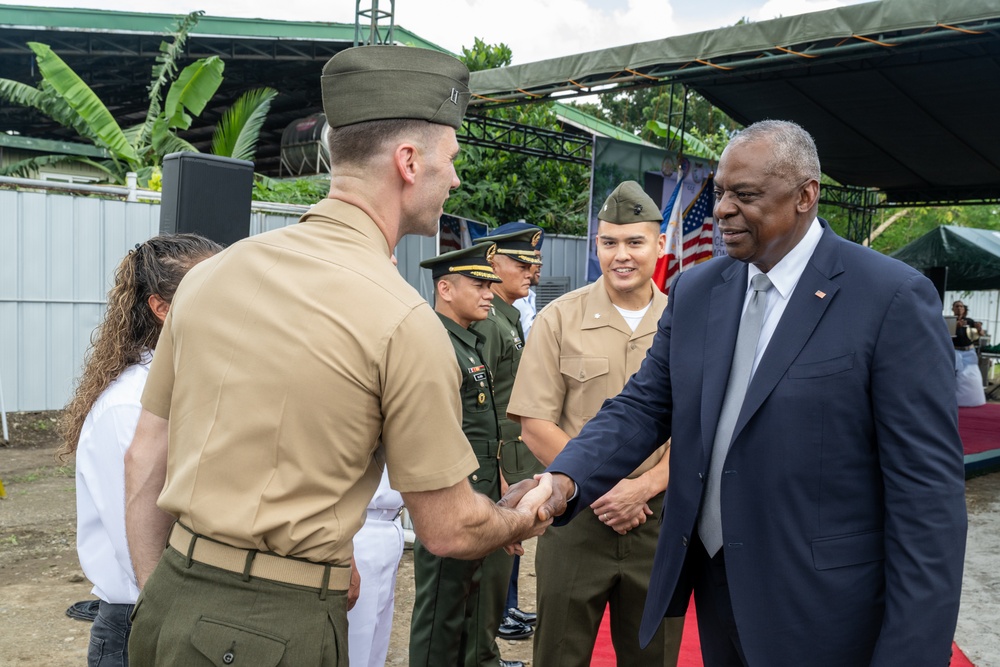 Secretary Austin meets with U.S., Philippine Service Members