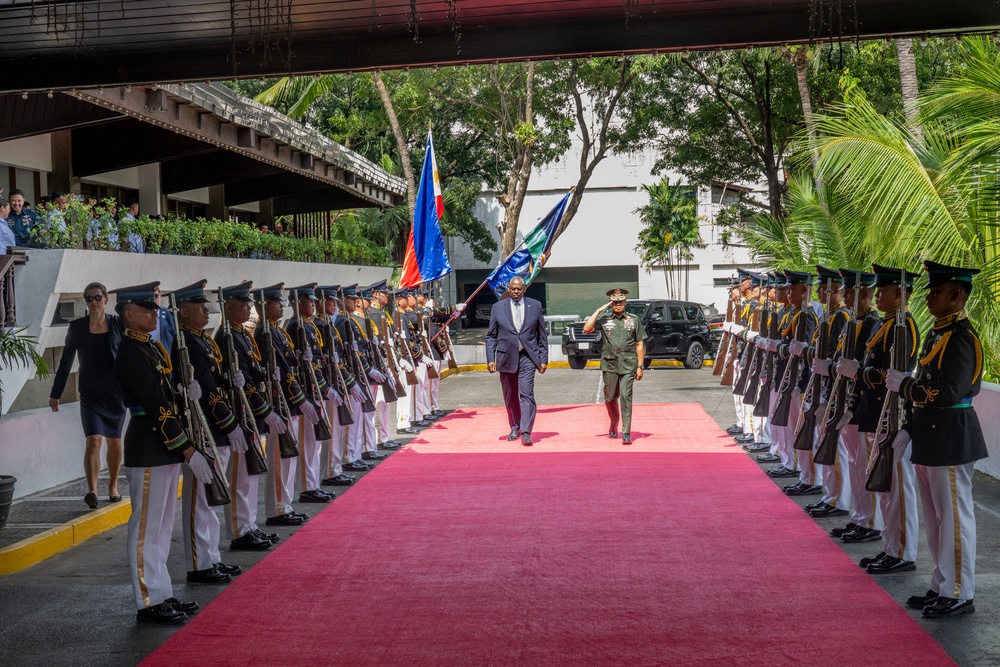 Secretary Austin, Secretary Teodoro sign GSOMIA