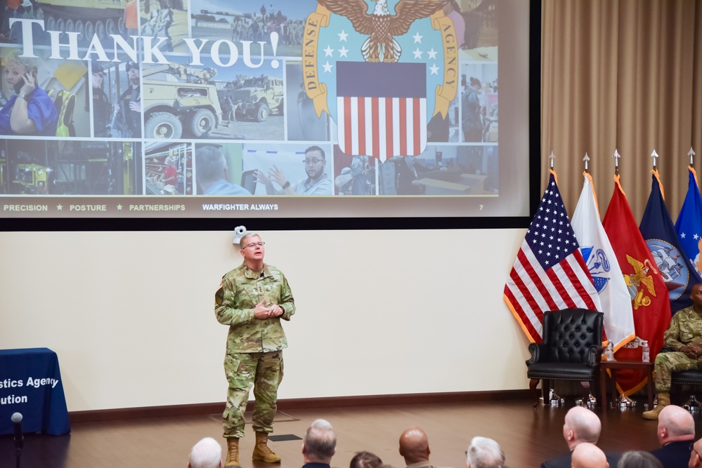 DLA director engages with Distribution workforce, receives update on operating plan alignment