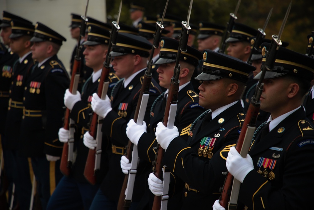 Philippine Army Commanding General visits Arlington National Cemetery