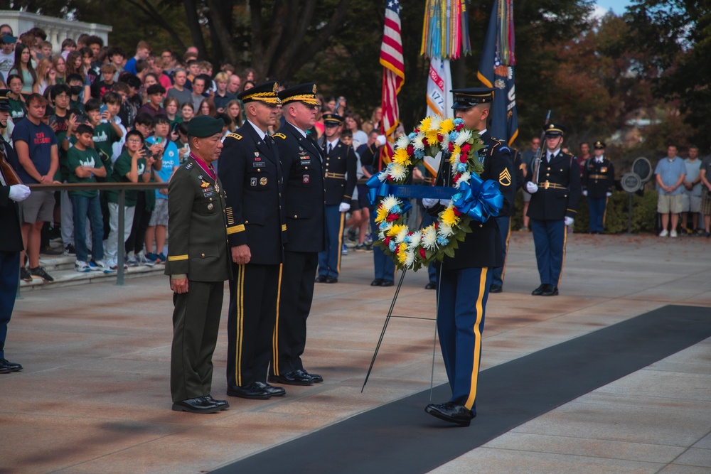 Philippine Army Commanding General visits Arlington National Cemetery