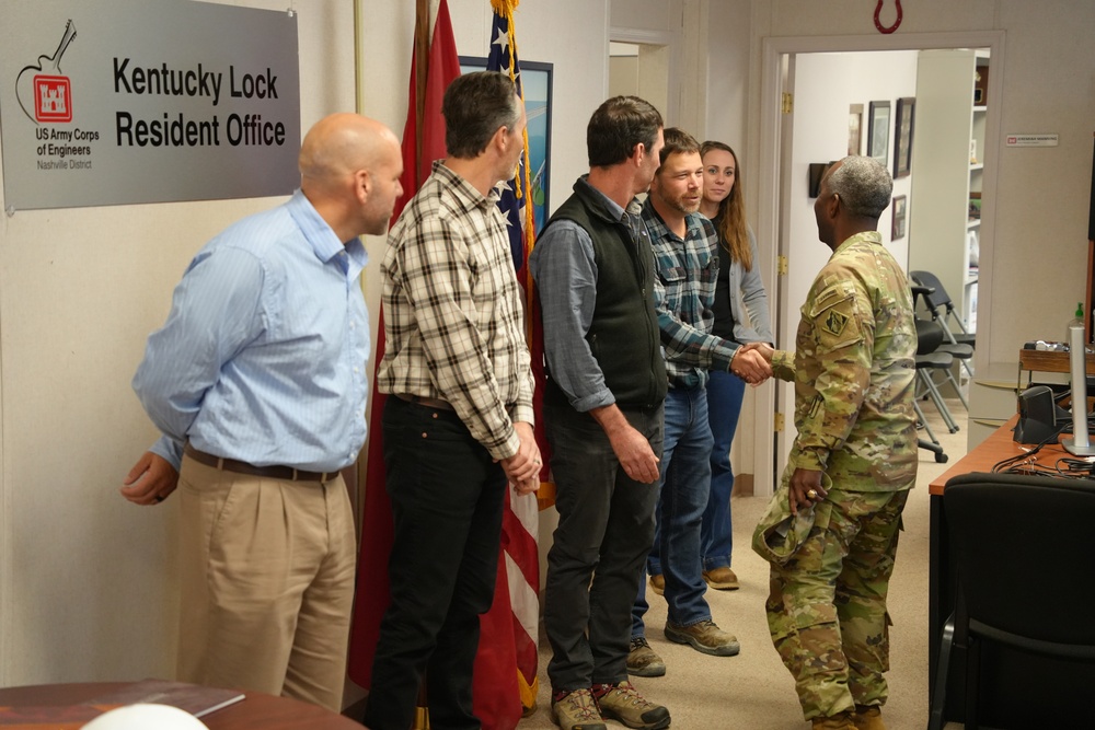 Maj. Gen. Jason Kelly Wraps Up Nashville District Tour with Visit to Kentucky Lock