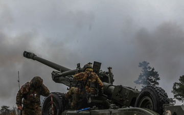 Italian soldiers conduct FH70 live fire exercise as part of the Dynamic Front 25