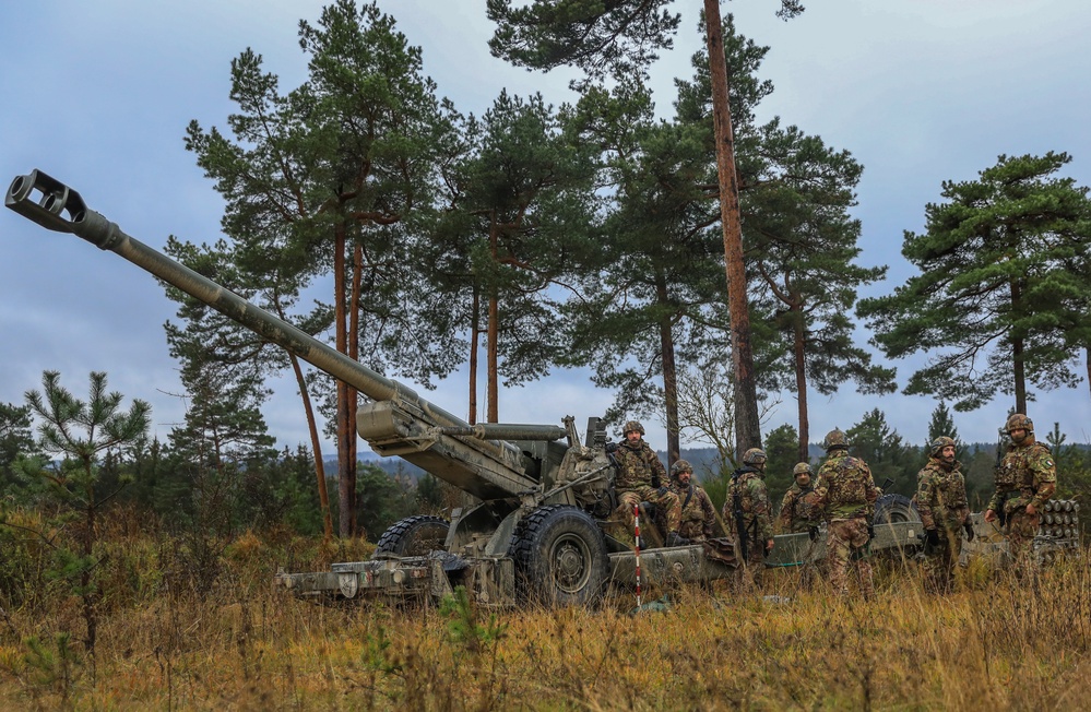 Italian soldiers conduct FH70 live fire exercise as part of the Dynamic Front 25