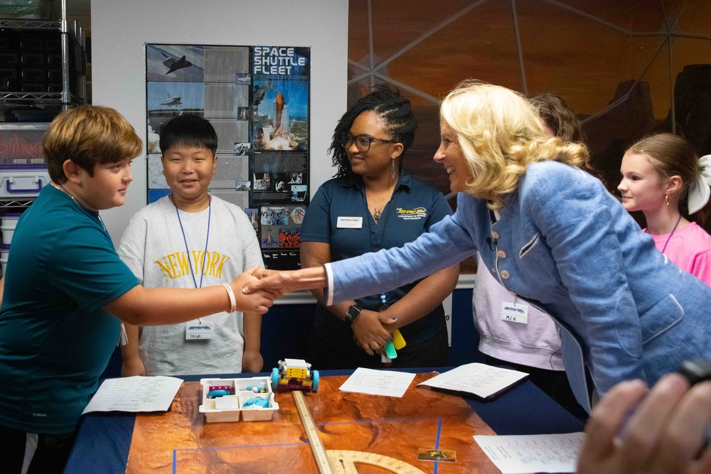 First Lady and Secretary of Defense visit STARBASE and MEMS
