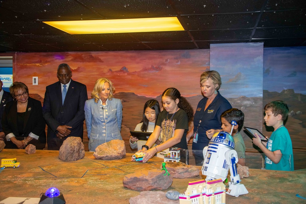 First Lady and Secretary of Defense visit STARBASE and MEMS