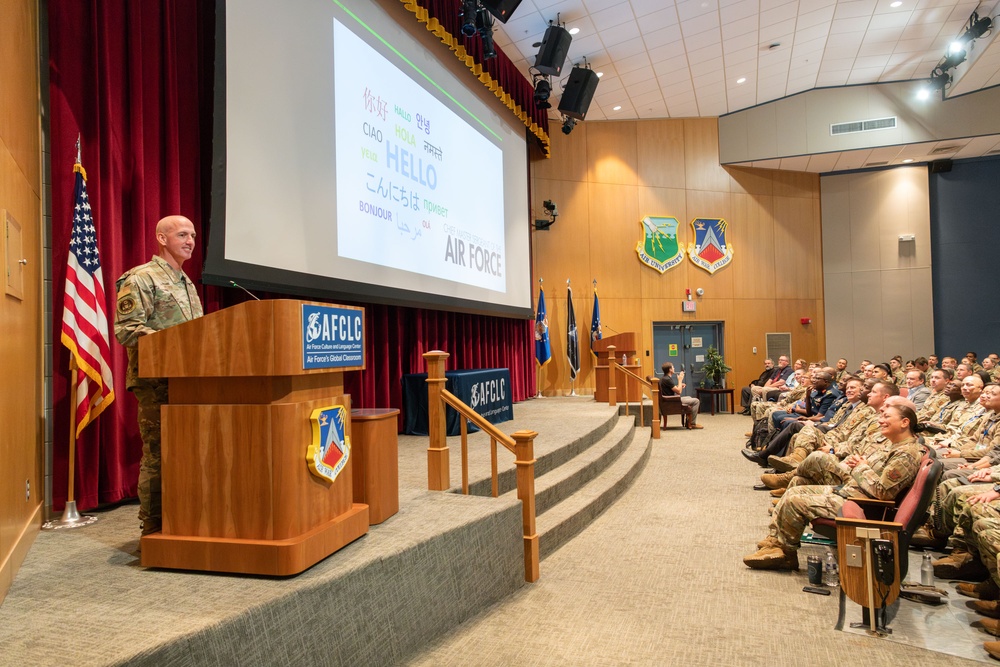 CMSAF Flosi addresses LREC Symposium