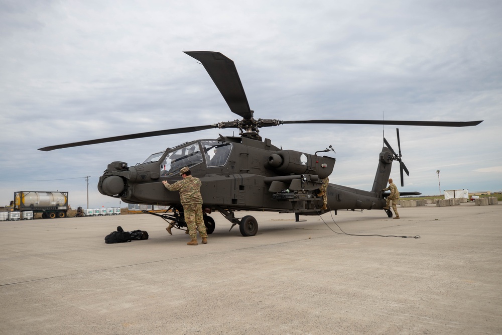 10th Mountain Division (LI) Combat Aviation Brigade participates in NFL Salute to Service