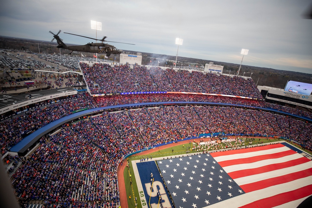 10th Mountain Division (LI) Combat Aviation Brigade participates in NFL Salute to Service