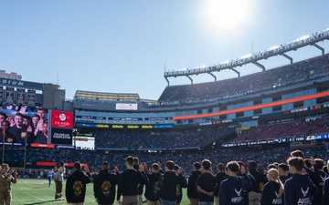 Enlistees swear into the Massachusetts National Guard during New England Patriots Salute to Service Game