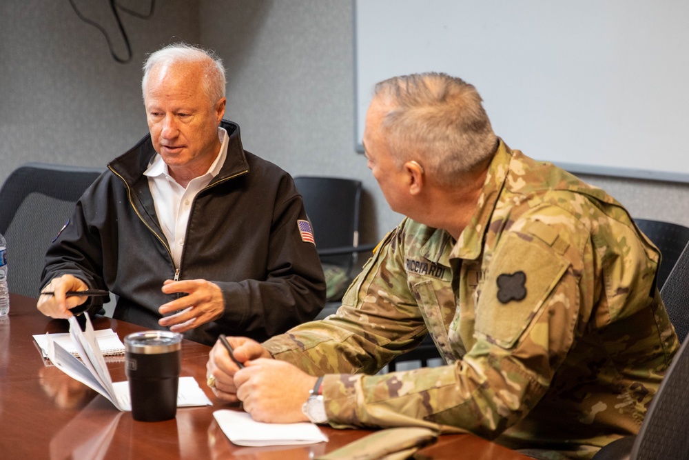 Major General Joseph Ricciardi meets Mayor of Aurora Colorado, Mike Coffman