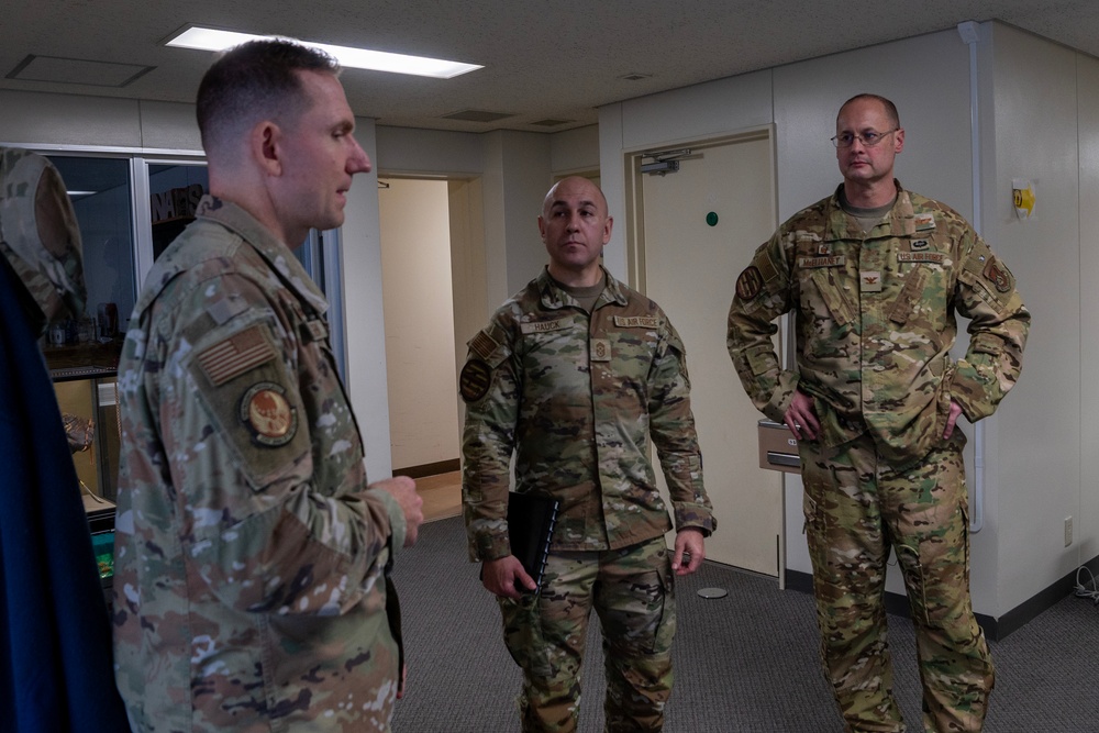 USFJ/5AF, 374 AW commanders visit Band of the Pacific-Asia