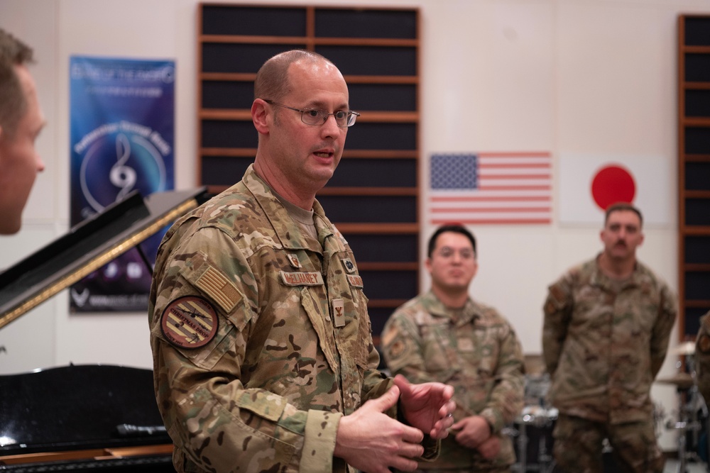 USFJ/5AF, 374 AW commanders visit Band of the Pacific-Asia